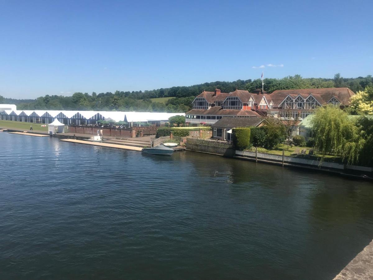 Heart Of Henley 1 & 2 Bedroom Apartments Екстериор снимка