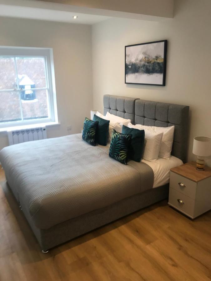 Heart Of Henley 1 & 2 Bedroom Apartments Екстериор снимка