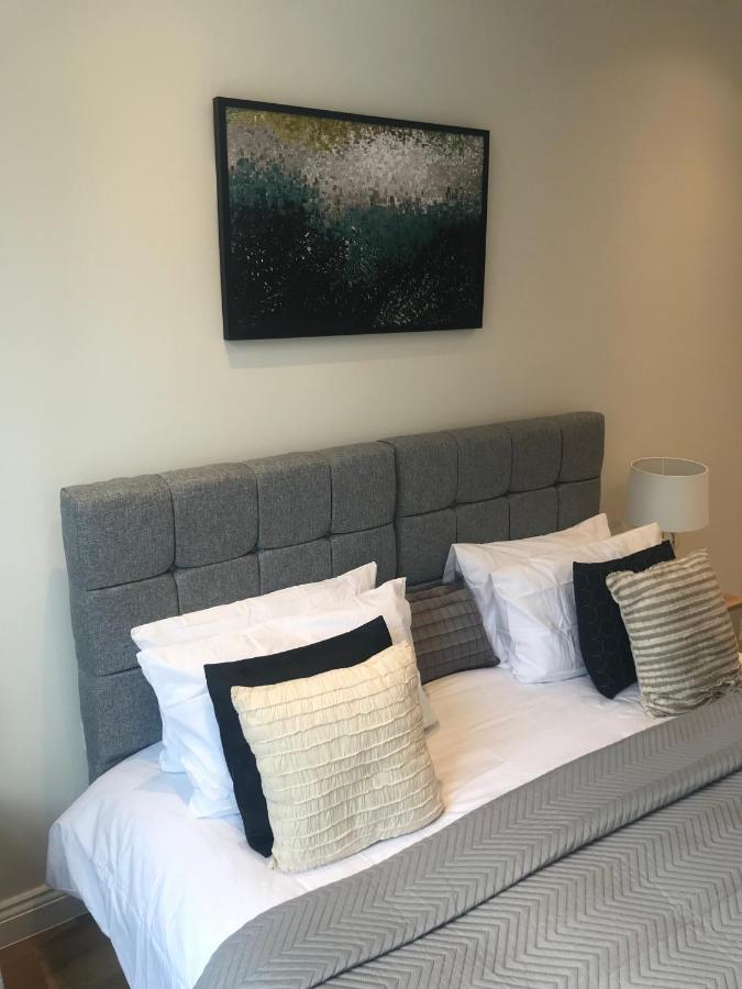 Heart Of Henley 1 & 2 Bedroom Apartments Екстериор снимка