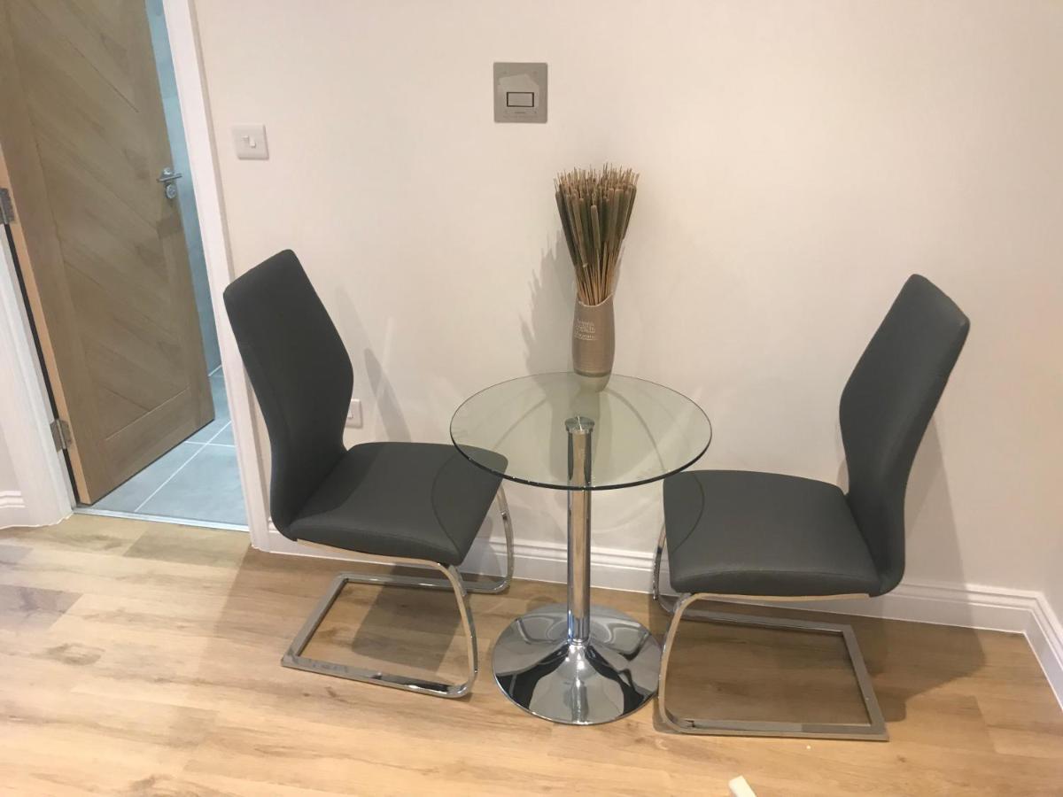 Heart Of Henley 1 & 2 Bedroom Apartments Екстериор снимка