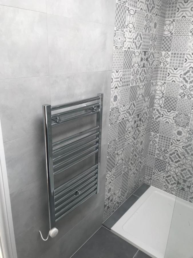 Heart Of Henley 1 & 2 Bedroom Apartments Екстериор снимка