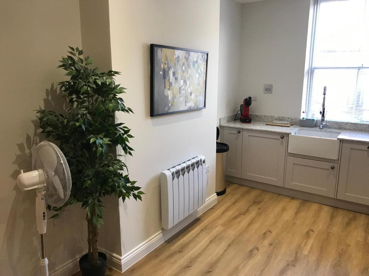 Heart Of Henley 1 & 2 Bedroom Apartments Екстериор снимка
