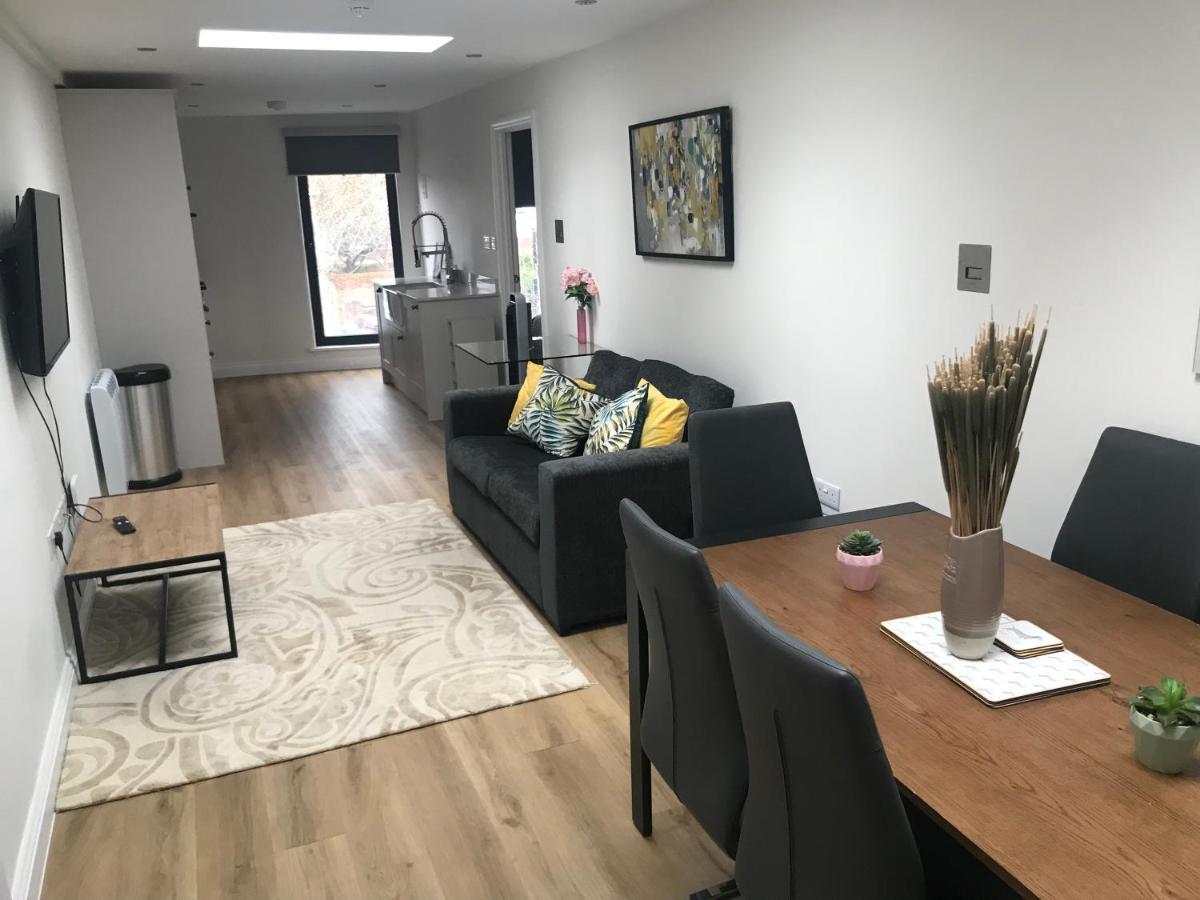 Heart Of Henley 1 & 2 Bedroom Apartments Екстериор снимка