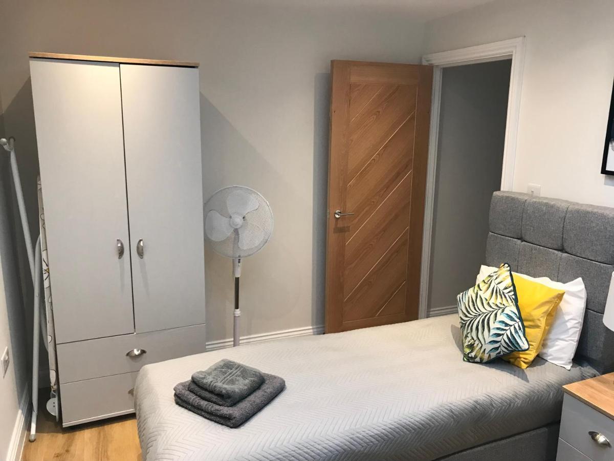 Heart Of Henley 1 & 2 Bedroom Apartments Екстериор снимка